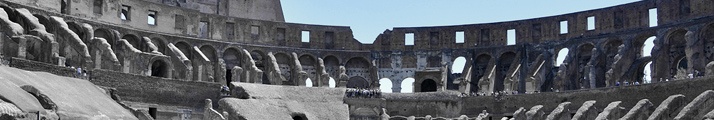 Blick ins groe Rund - Piazza del Colosseo (Rom - IT) - 02 08 2012, 12:30 Uhr