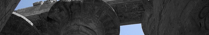 Alte Pfeiler eines Tempels - Karnak Tempel (Luxor - EG) - 28 08 2004, 10:26 Uhr