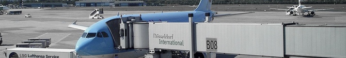 Hapag Lloyd Airbus A310-204 (D-AHLX) - Flughafen 'D�sseldorf International' (D�sseldorf - DE) - 02 09 2004, 12:27 Uhr